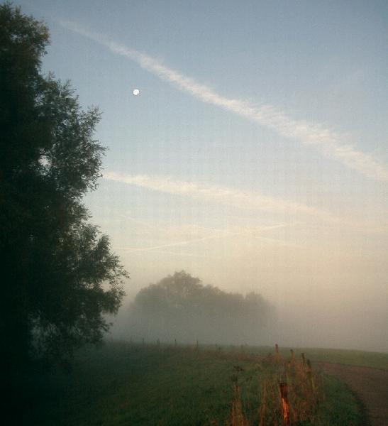 13-sep-2003; fog above the river IJssel